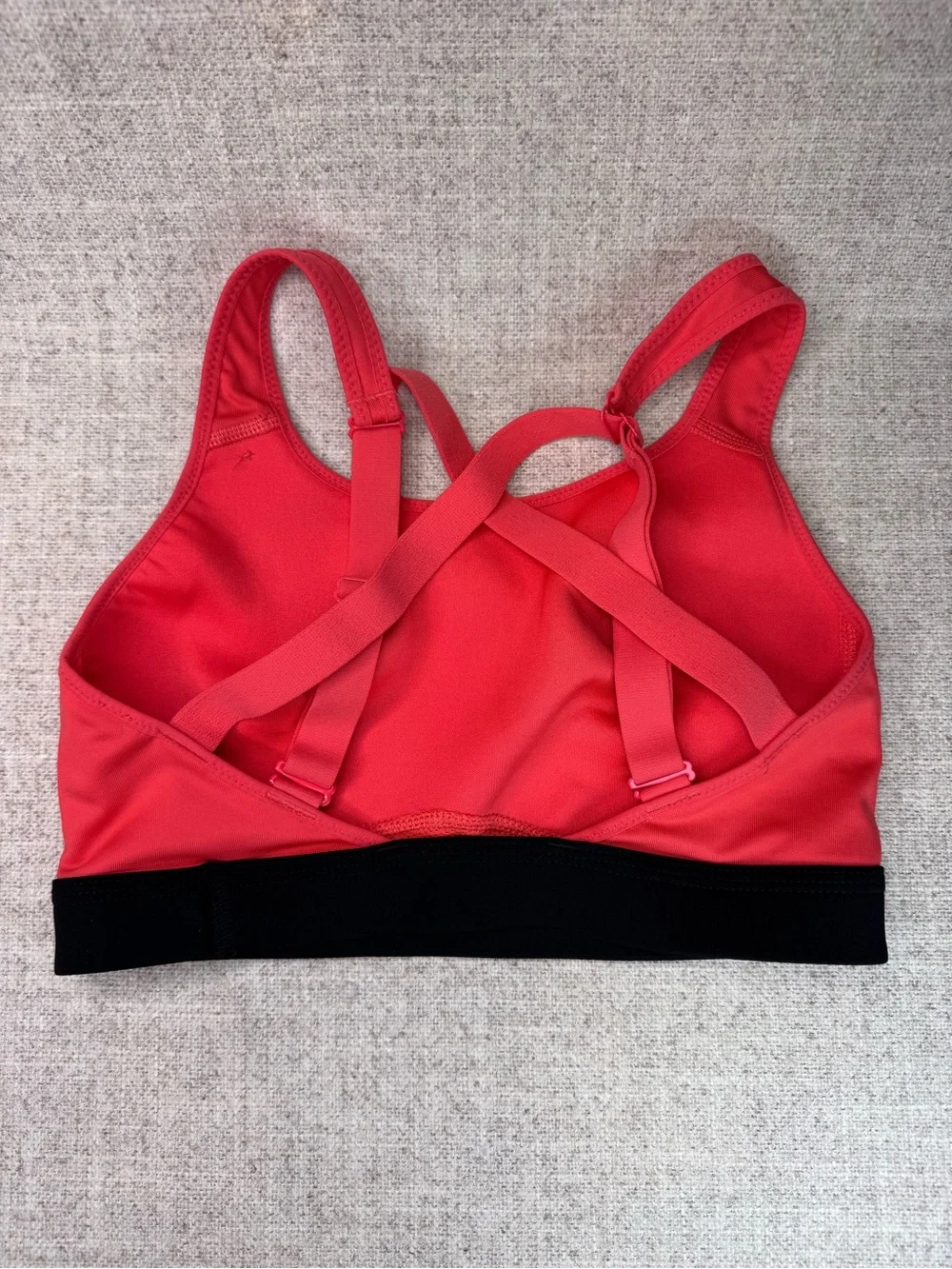 Nike Dri Fit Crisscross Back Sports Bra size small pink, black pullover wireless
